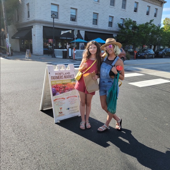 Welcome to Popley’s Closet ☀️ - Picture 10 of 14